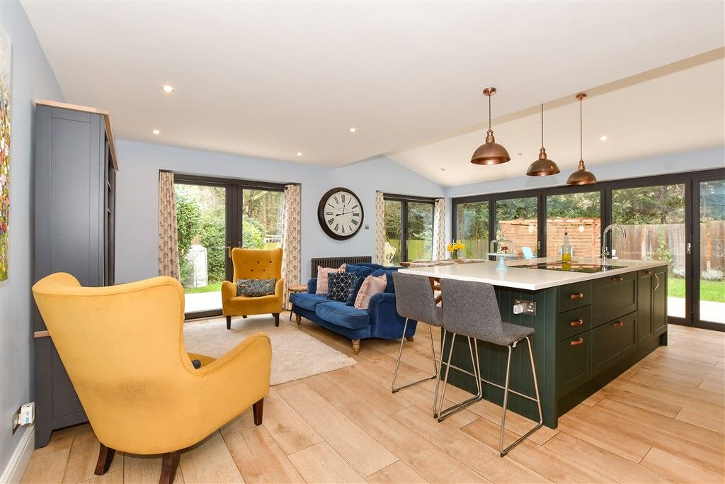 Property photo 1 of 14 Kitchen/Dining Room