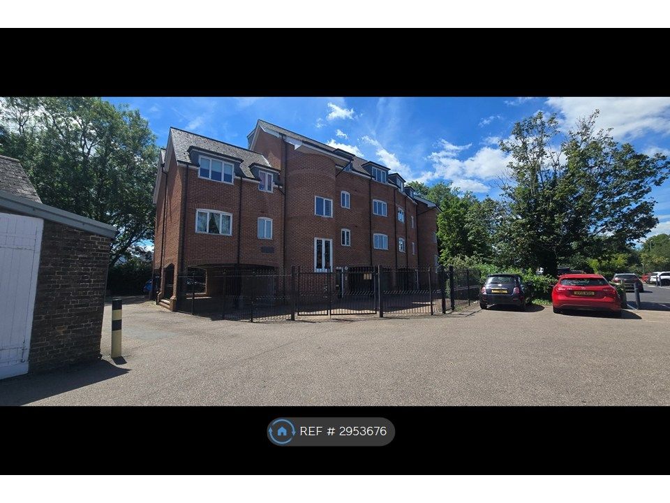 Property photo 1 of 24 Stonebridge Place