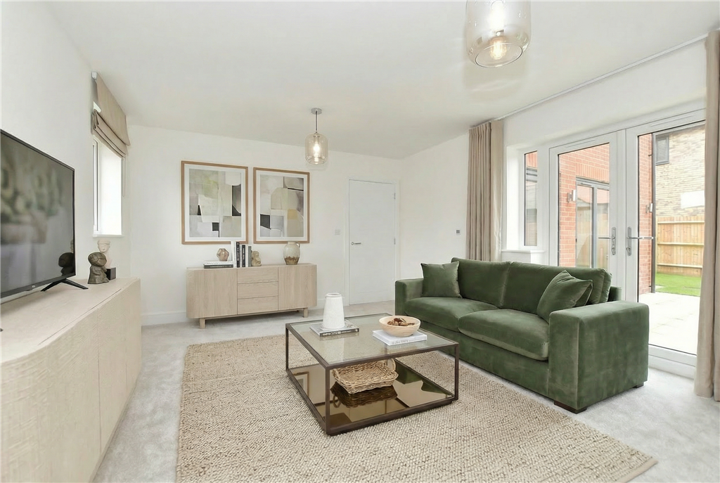 Property photo 3 of 12 Lounge