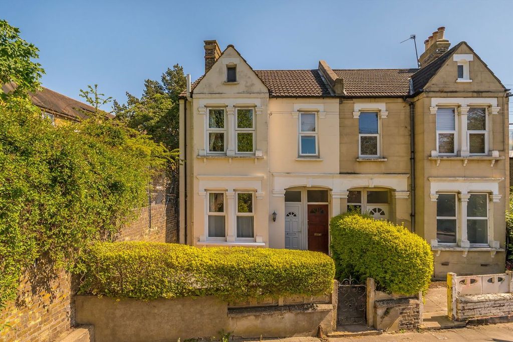 Property photo 1 of 6