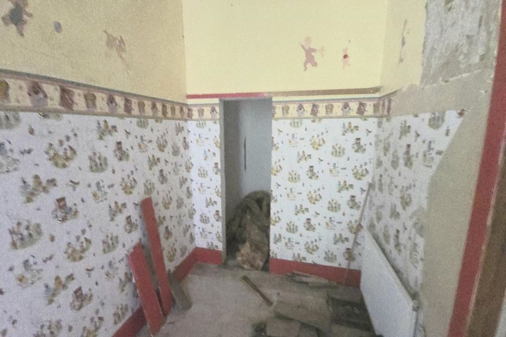 Property photo 2 of 9