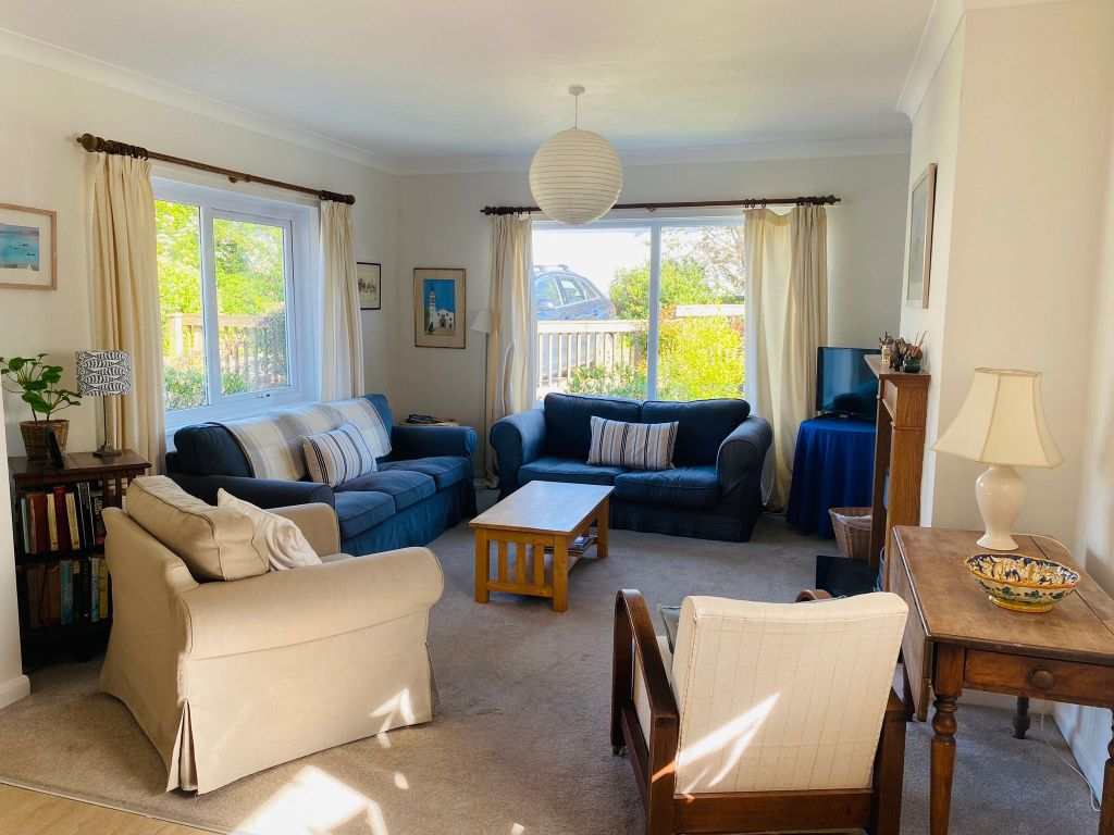 Property photo 2 of 7
