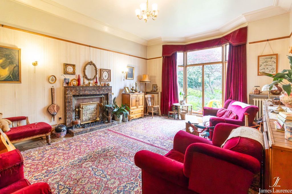Property photo 2 of 46