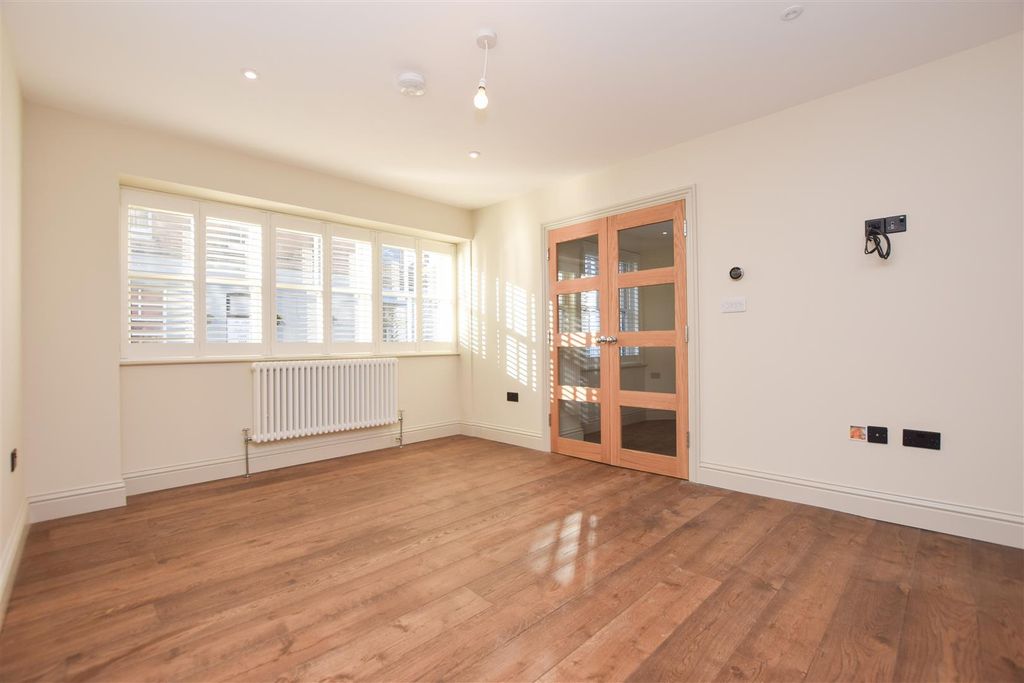 Property photo 3 of 12 Open Plan Living Space