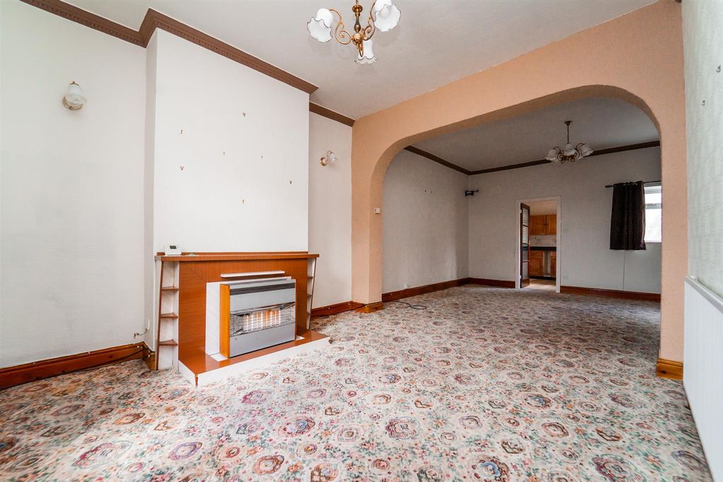 Property photo 2 of 18 2.Jpg