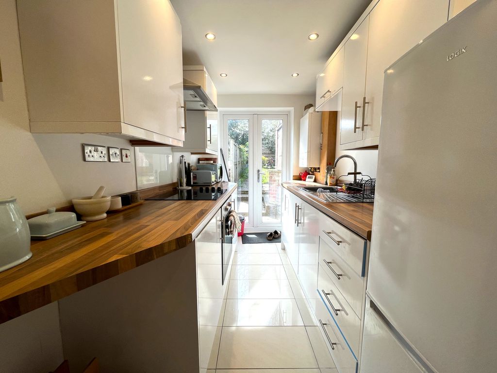 Property photo 3 of 10