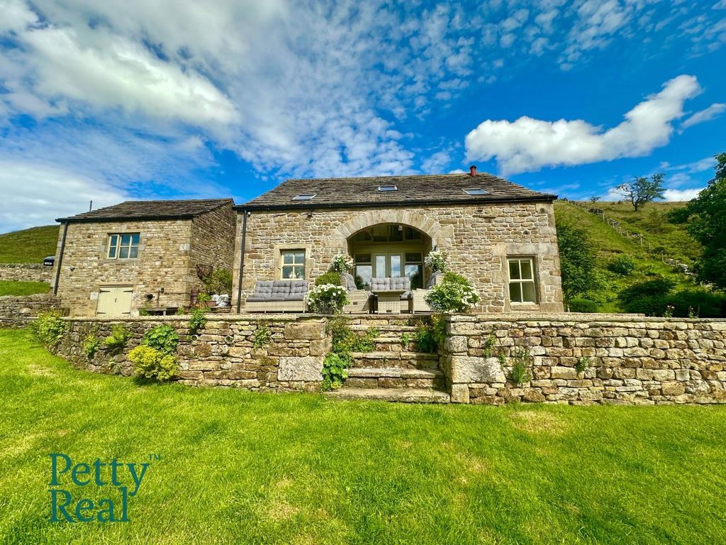 Property photo 2 of 29 E0886862-0993-4481-97E0-4319B56F6482.Jpeg