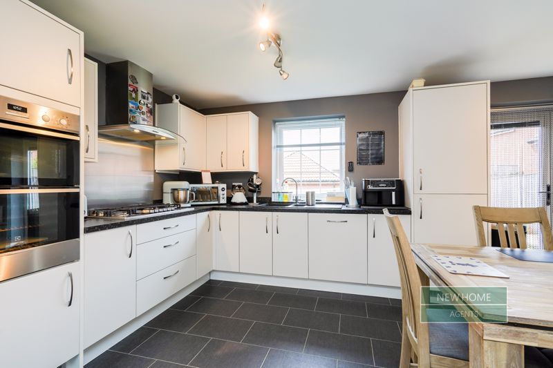 Property photo 2 of 26 Photo 11