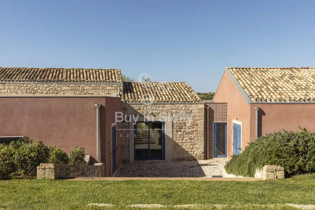 Property photo 3 of 32 <Alttext/>