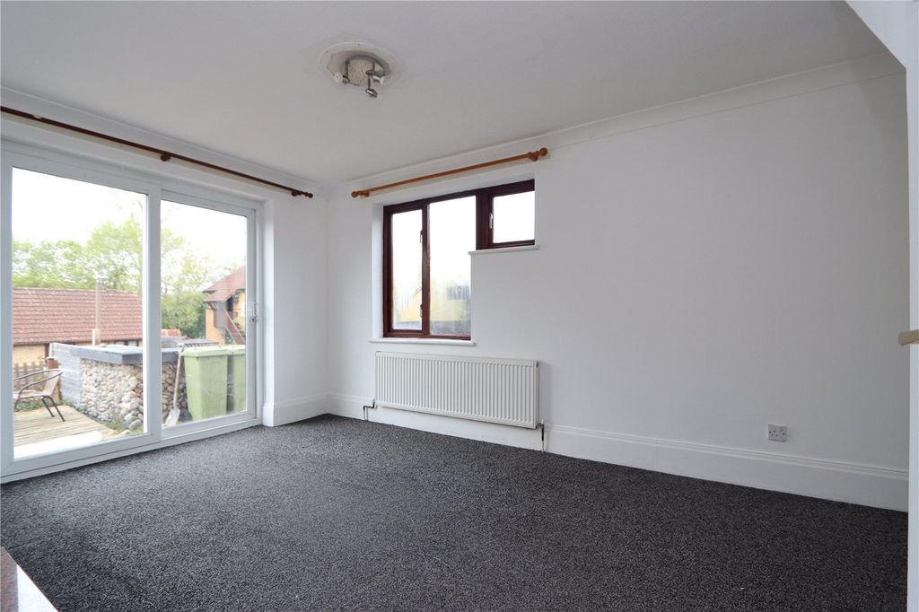 Property photo 2 of 11 Picture No. 07