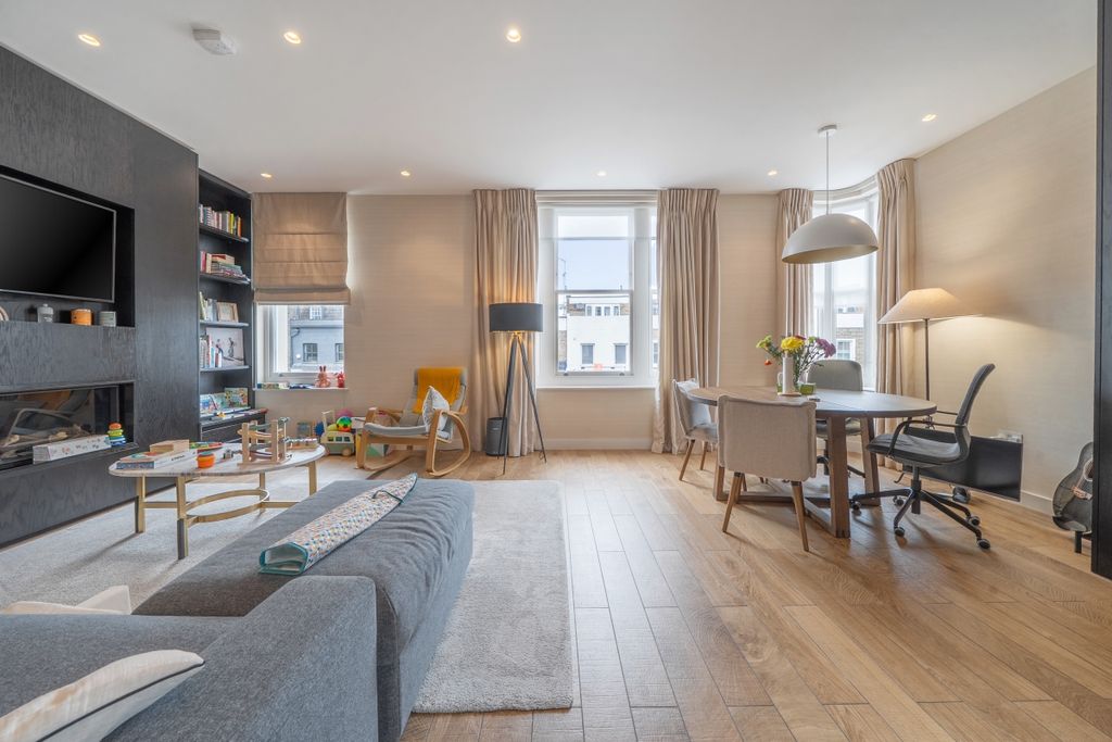 Property photo 3 of 13 1521230-9-1A09F77...