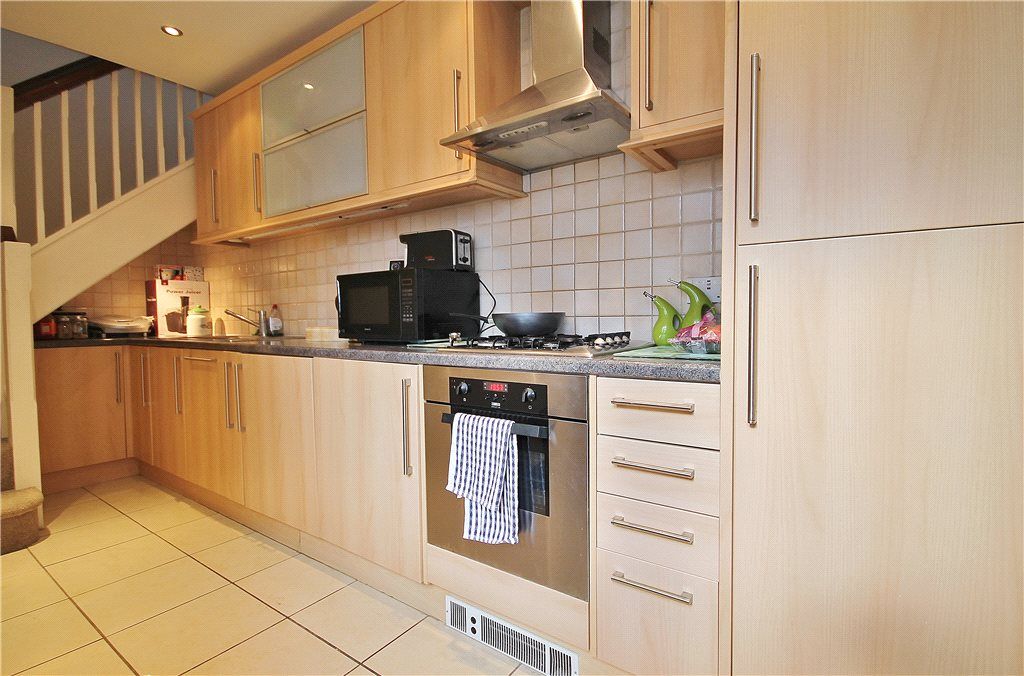 Property photo 1 of 6 Kitchen