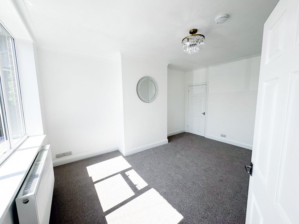 Property photo 3 of 21 Img_4590