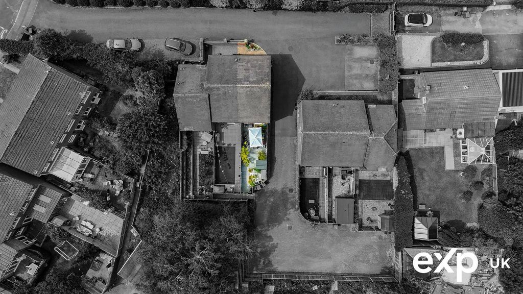 Property photo 3 of 30