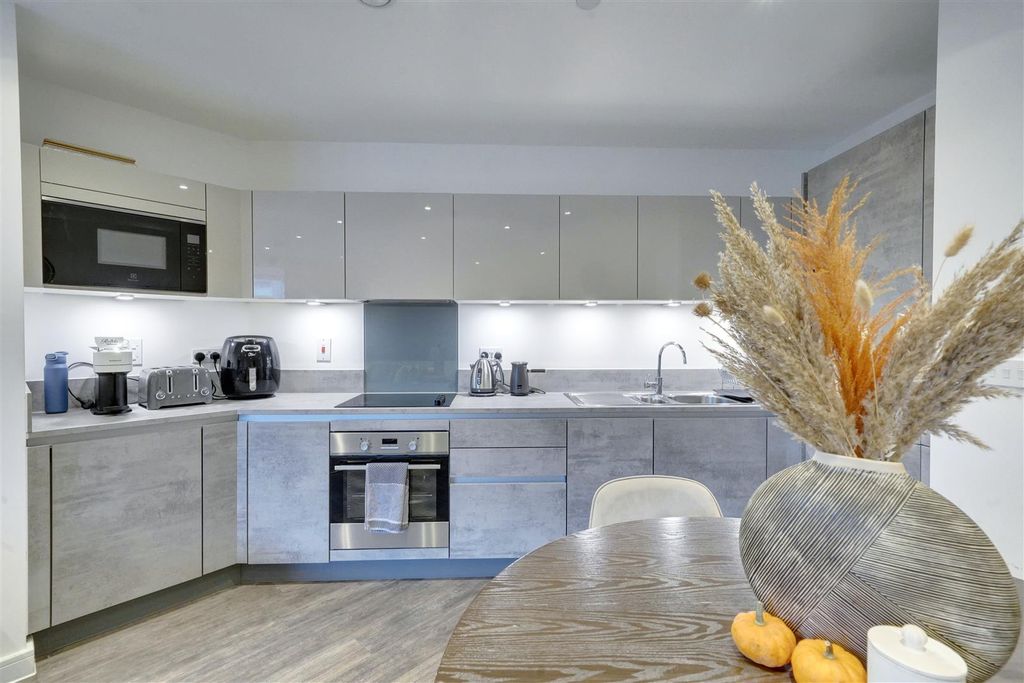 Property photo 1 of 12 Dsc06564-Dsc06568.Jpg