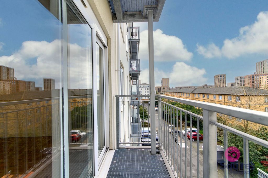 Property photo 3 of 14