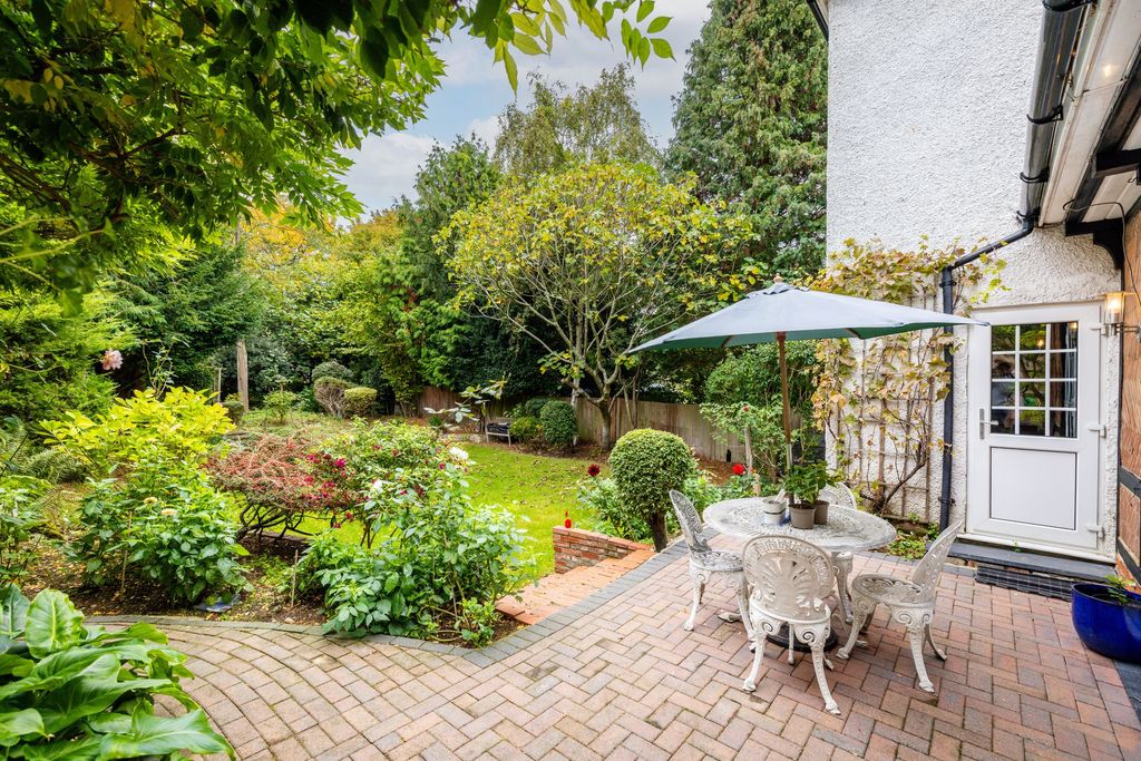 Property photo 2 of 22