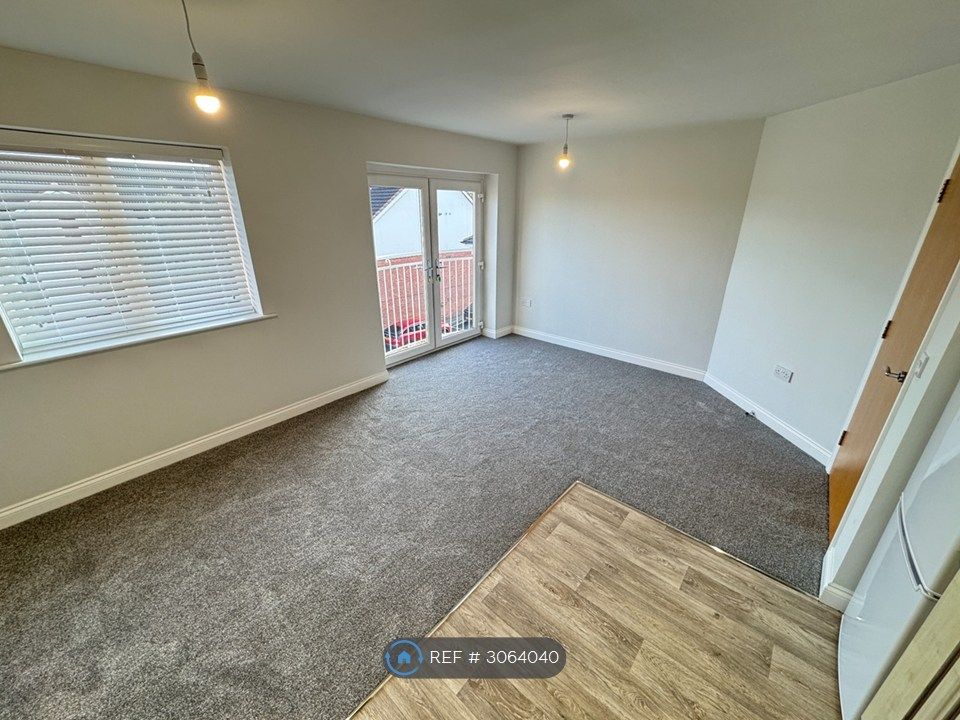 Property photo 3 of 9 Living Room