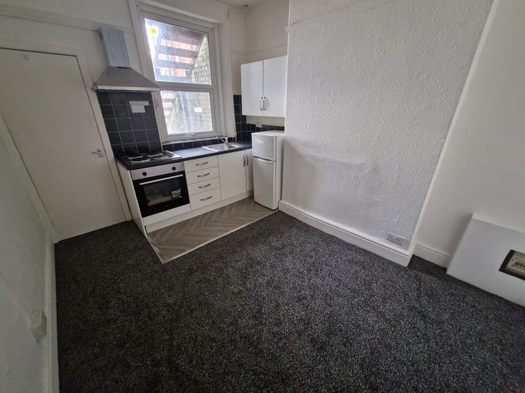 Property photo 2 of 3