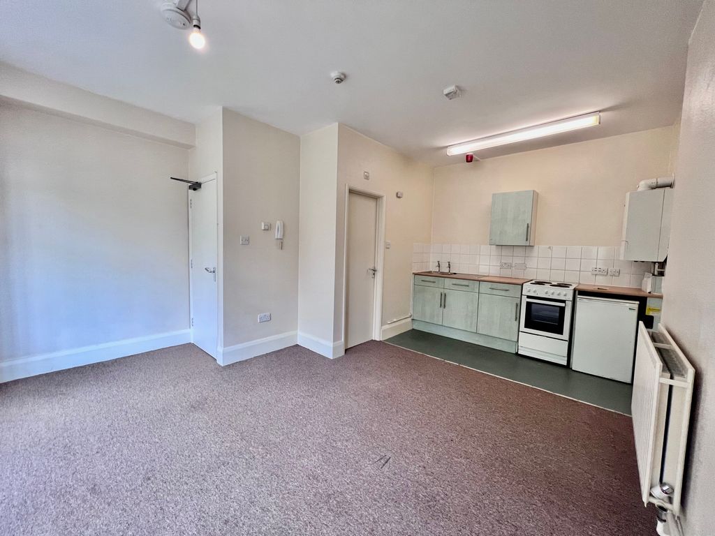 Property photo 3 of 6 Image