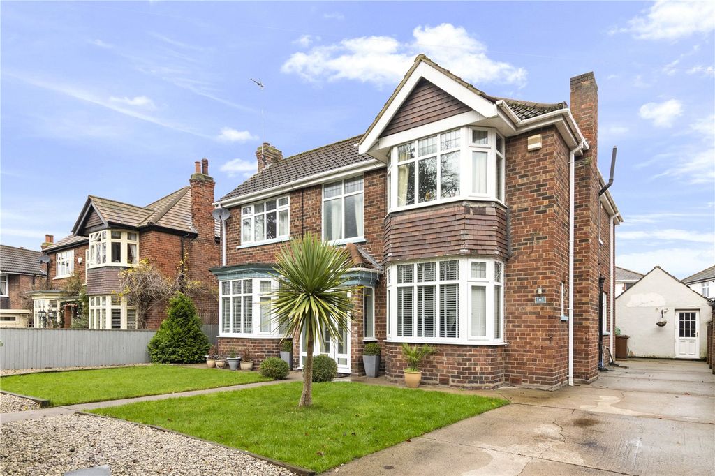 Property photo 2 of 29 Picture No. 33