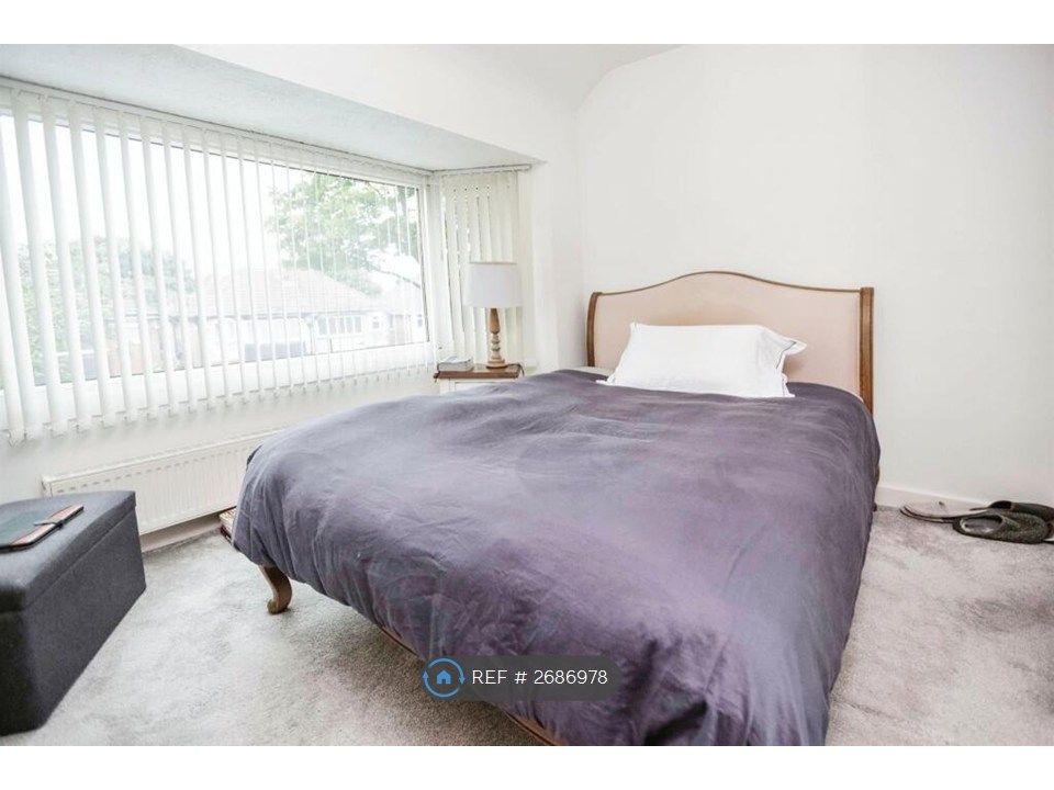 Property photo 3 of 14 1st Bedroom