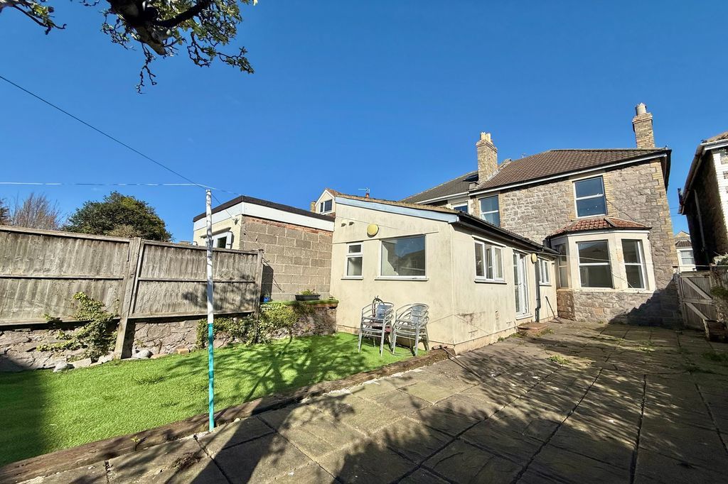 Property photo 2 of 18 Rear