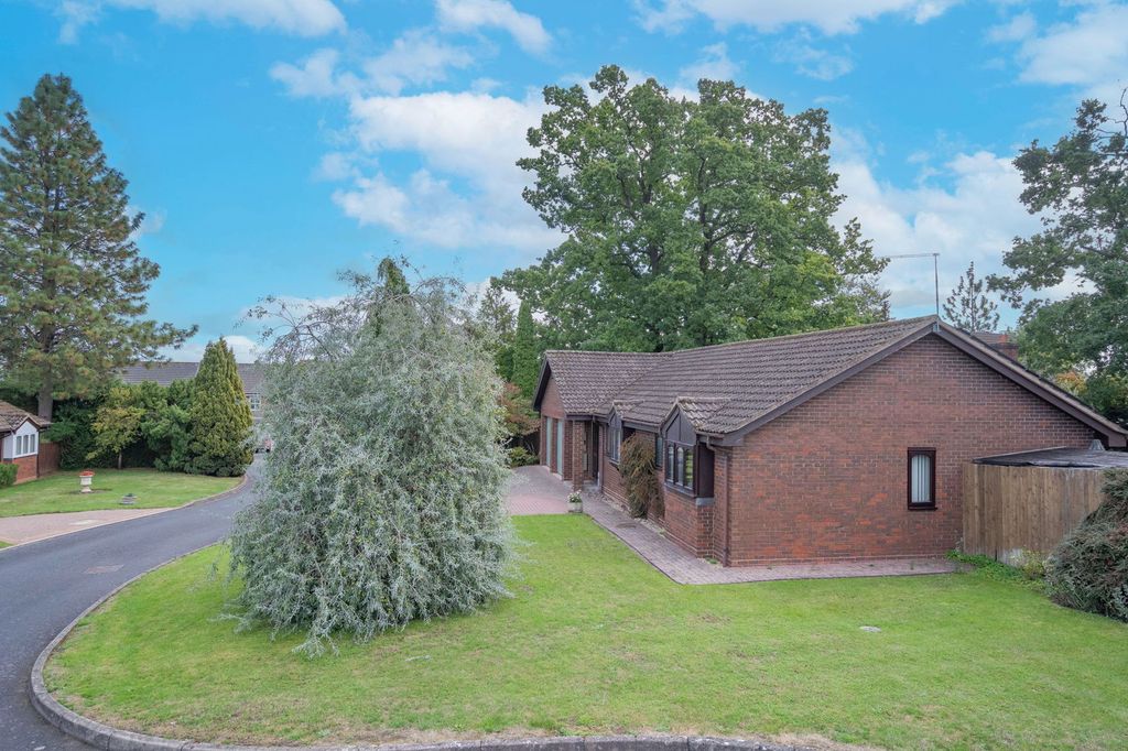 Property photo 2 of 19