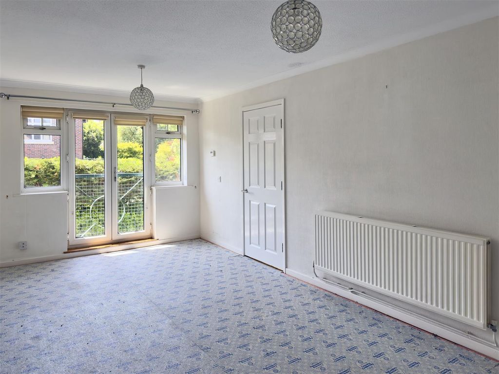 Property photo 3 of 19 Lounge/Dining Room