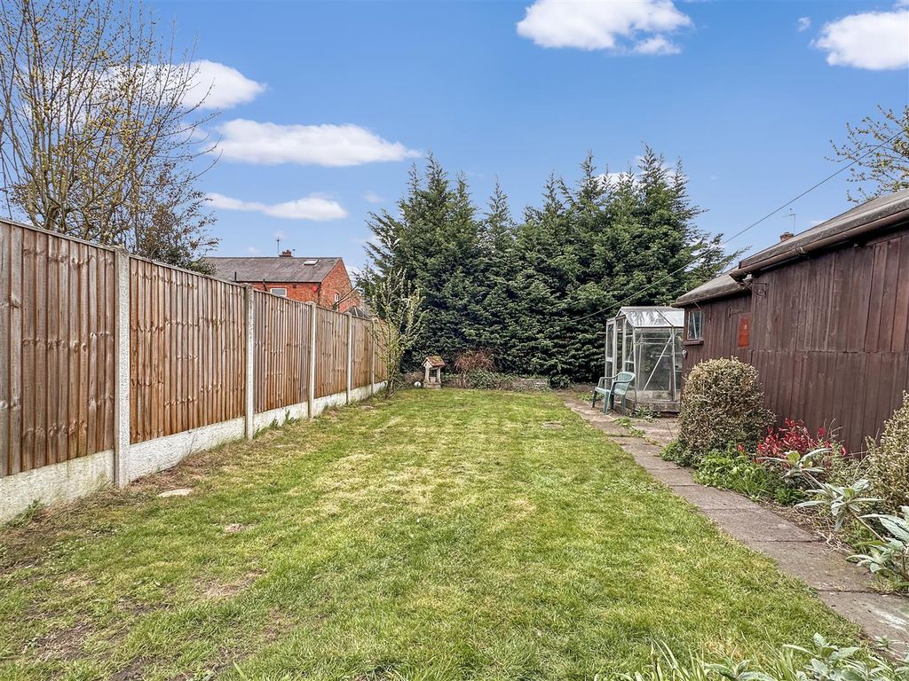 Property photo 3 of 20 Generous Private Garden 156