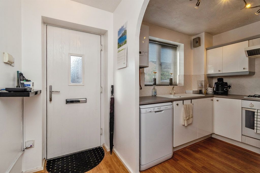 Property photo 3 of 14