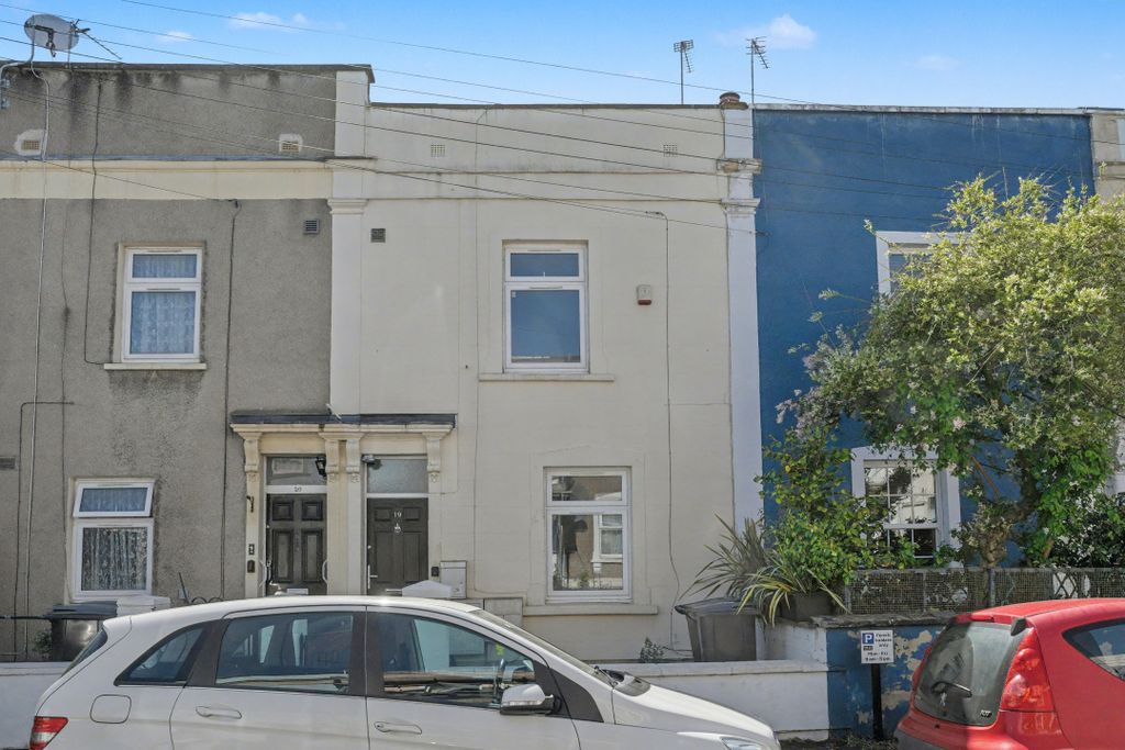 Property photo 1 of 14 19 West Grove, Montpelier, Bristol, Bs6 5Ls