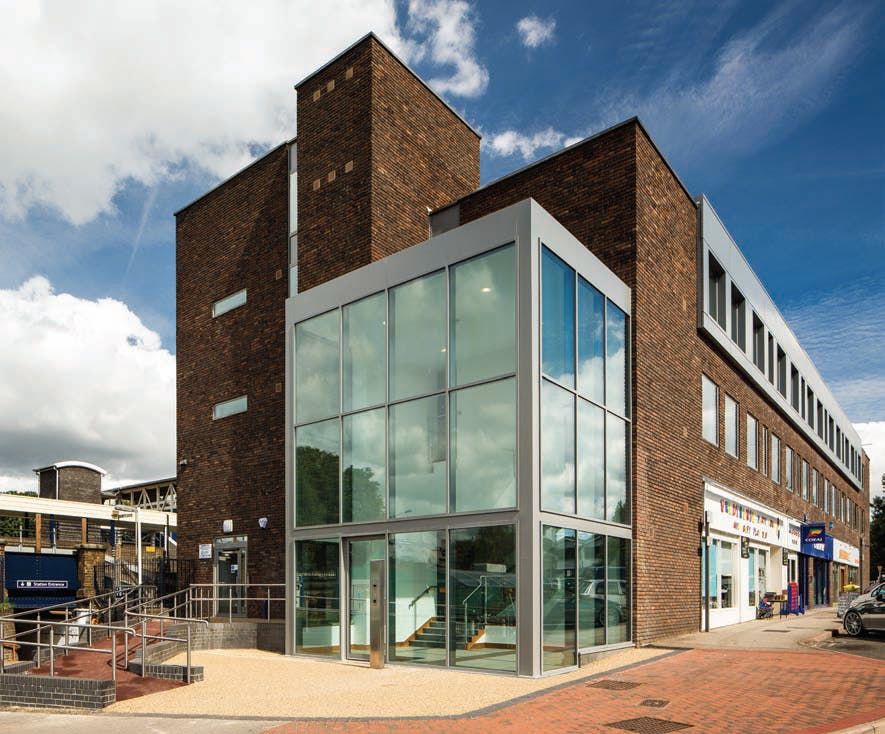 Property photo 1 of 7 Woodlands Avenue, West Byfleet Kt14