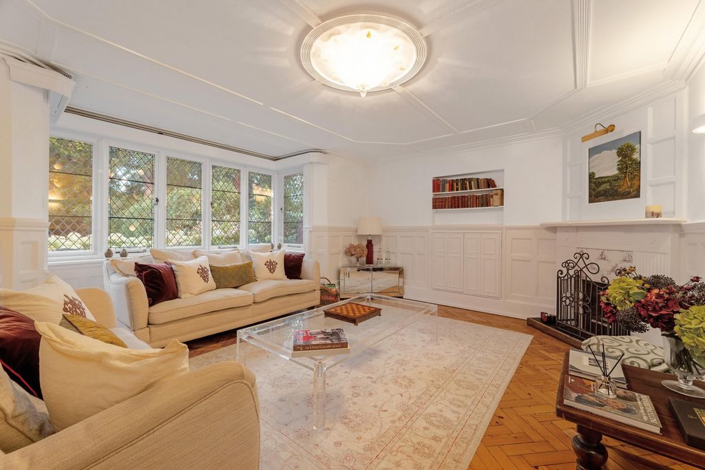 Property photo 3 of 26