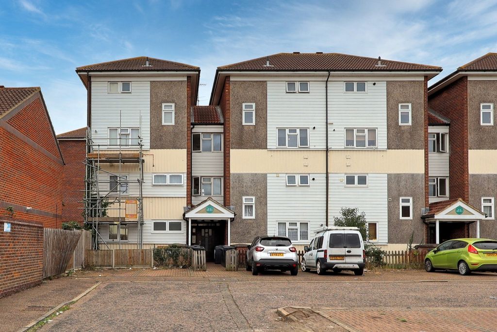 Property photo 1 of 15
