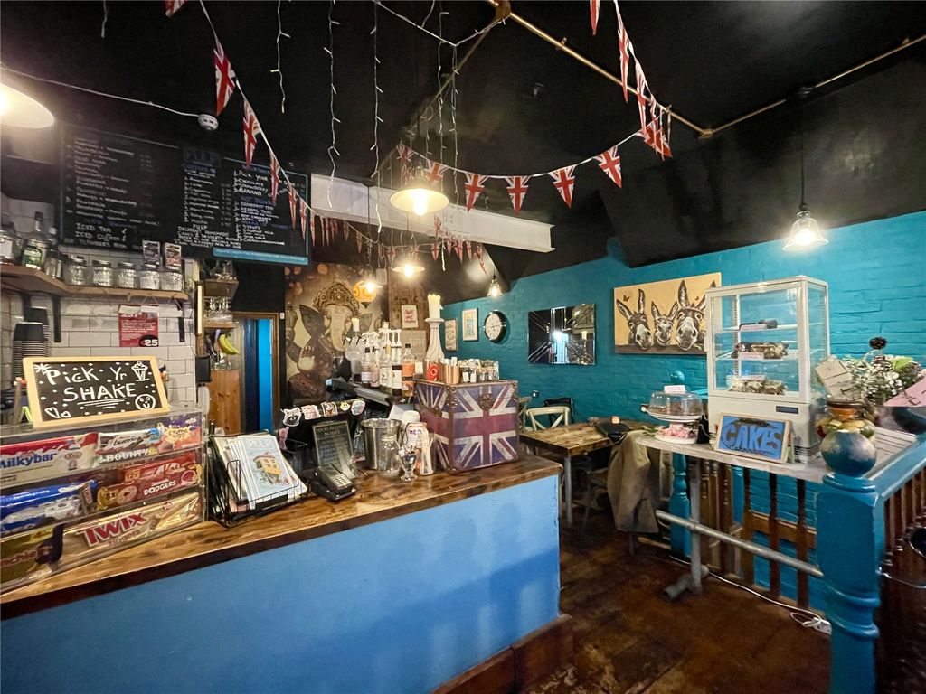 Property photo 3 of 11 Picture No. 22