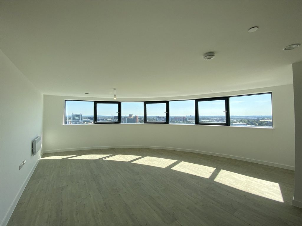 Property photo 1 of 9 Living Room