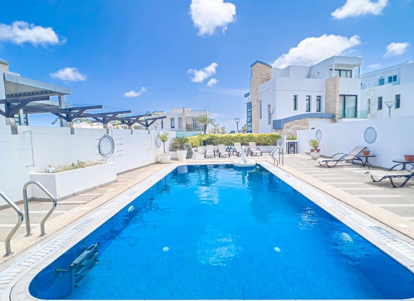 Property photo 3 of 28