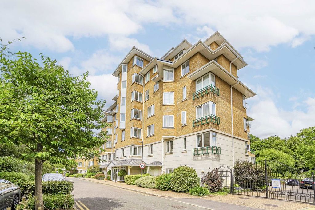 Property photo 1 of 10