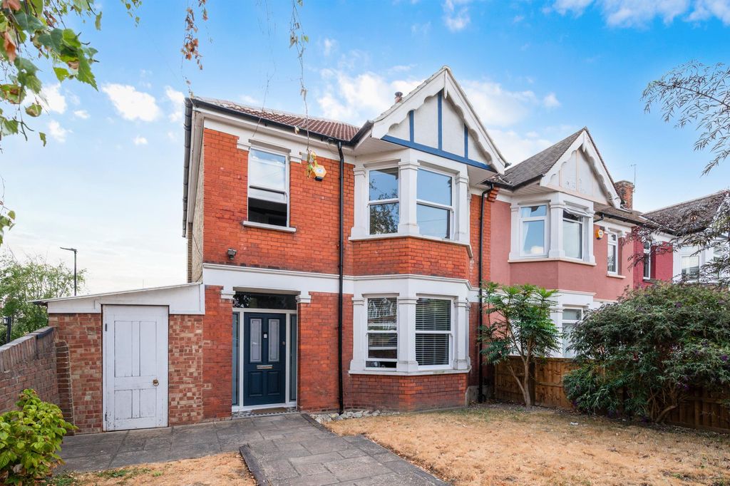 Property photo 1 of 10