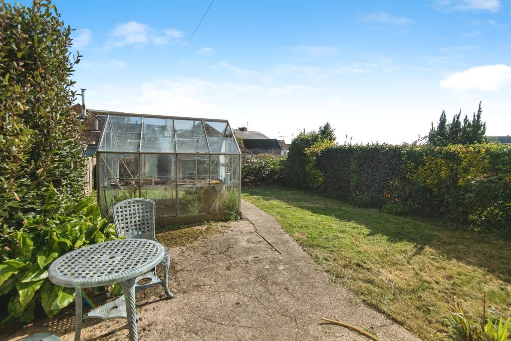 Property photo 2 of 13