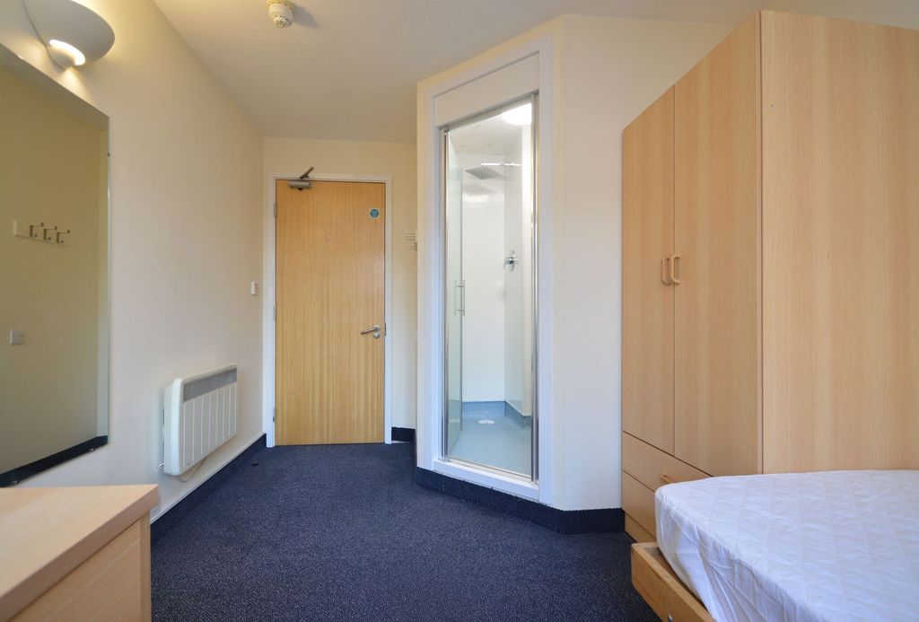 Property photo 2 of 8 Compact Room With Ensuite Shower And Wardrobe...