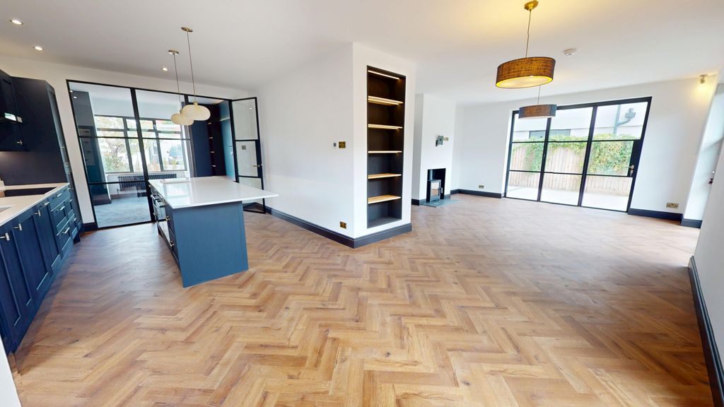 Property photo 2 of 32 Rosewood-08072026_083528