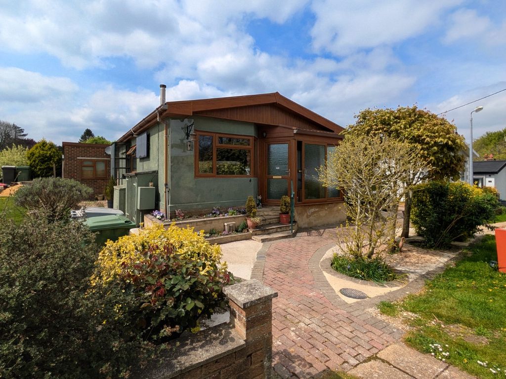 Property photo 1 of 10 4170740