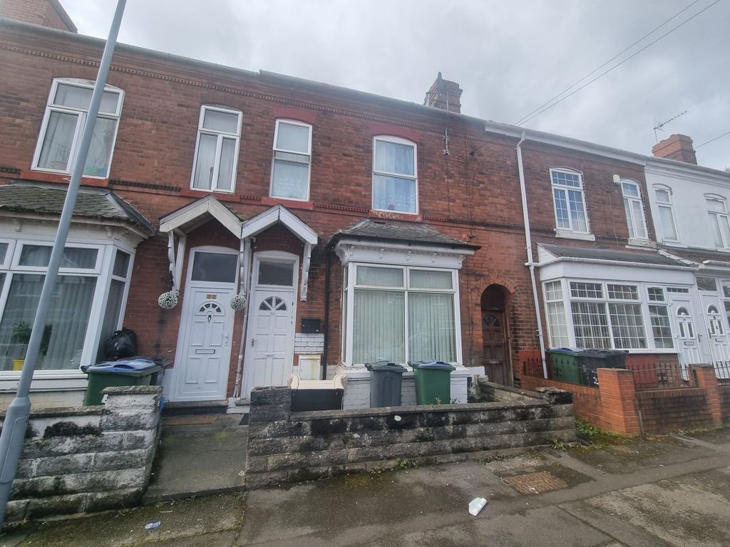 Property photo 3 of 6 1