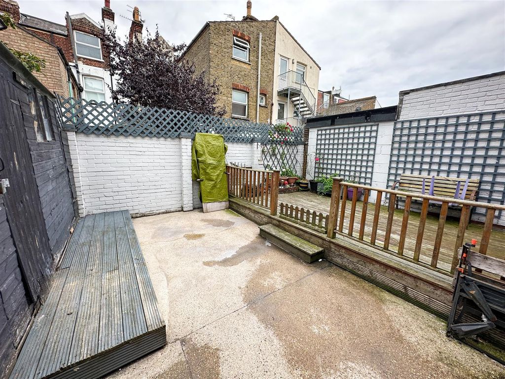 Property photo 2 of 31 Outside - Rear