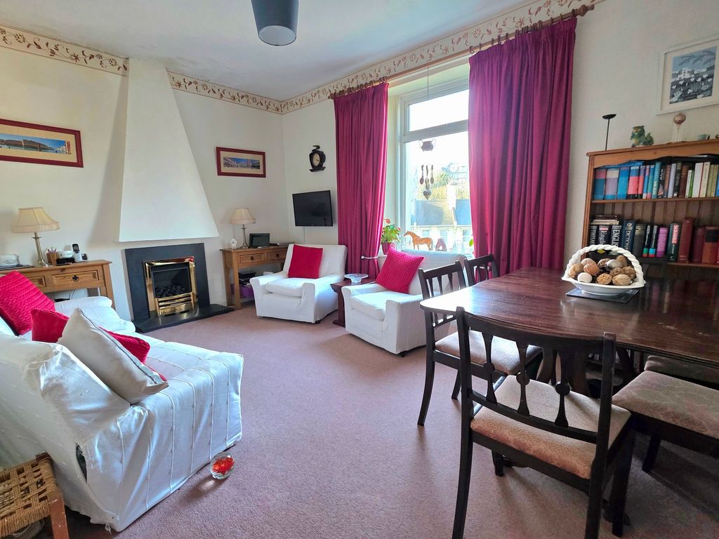 Property photo 3 of 26