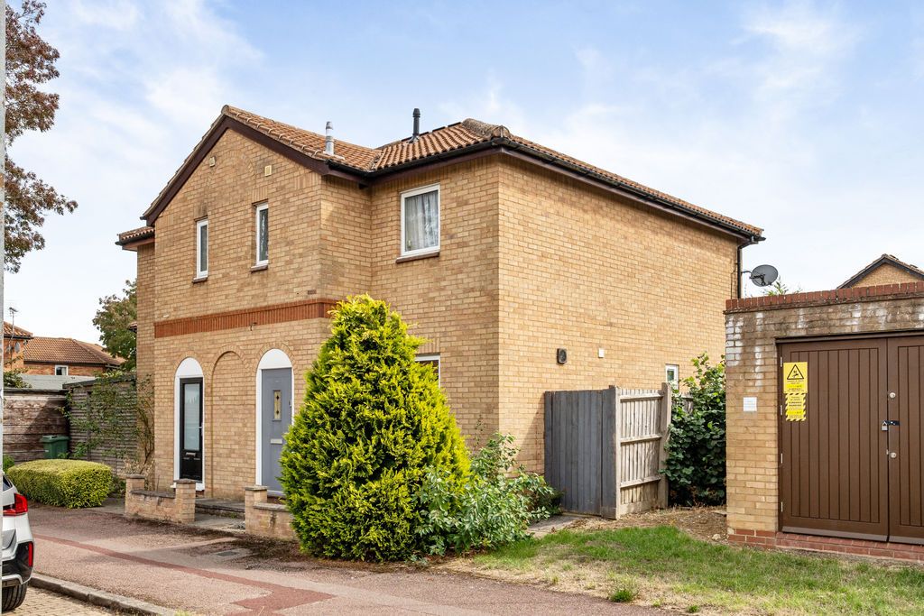 Property photo 1 of 12 Front