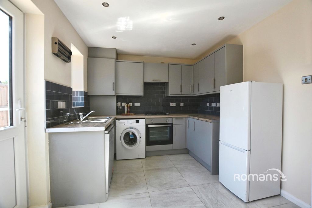 Property photo 2 of 12 Pbox-Img.Jpg