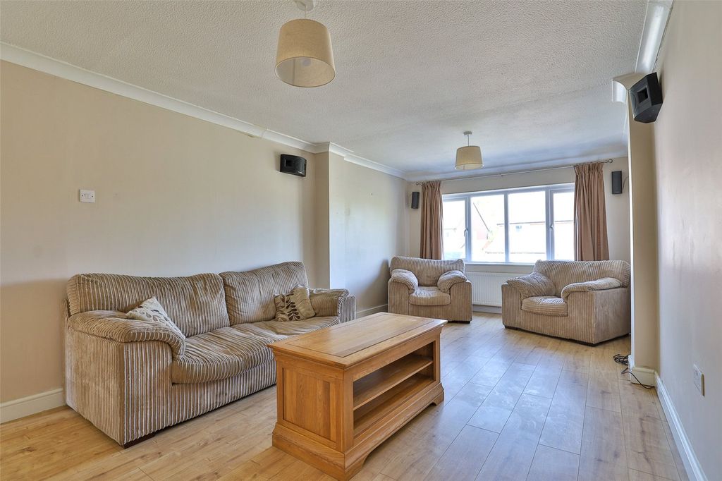 Property photo 3 of 18 Picture No. 08